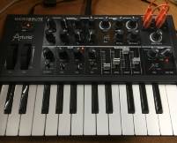 arturia microbrute